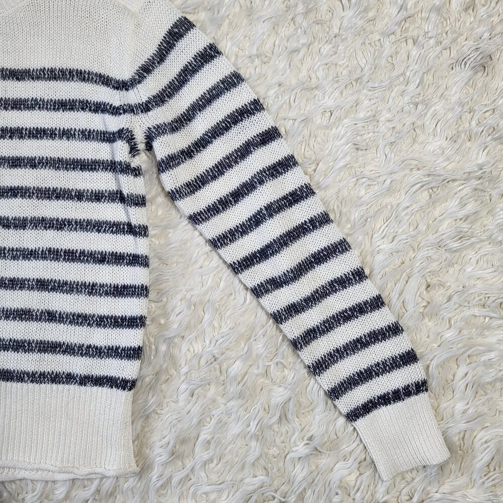 J.Crew Relaxed Linen Beach Sweater With Gold Shoulder Buttons - XS - Picture 5 of 14